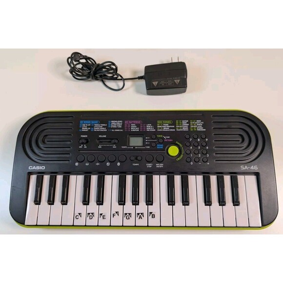 Casio SA-46 Mini Piano Keyboard Black & Green - TESTED & WORKING With AC Adapter - Picture 1 of 9